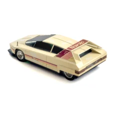 Voiture miniature Joustra Alfa Romeo Navajo vue de trois quarts arrière
