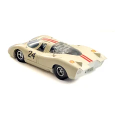 Voiture Joustra Porsche 917 vue de trois quarts arrière avec moteur apparent