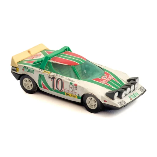 Voiture de rallye Lancia Stratos Alitalia jouet ancien de trois-quarts avant