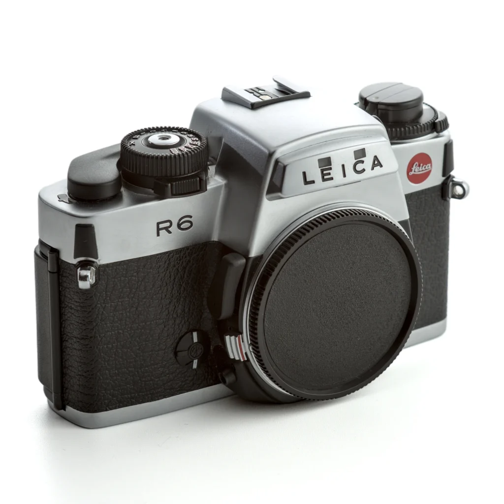 Boîtier Leica R6 argent chromé de face