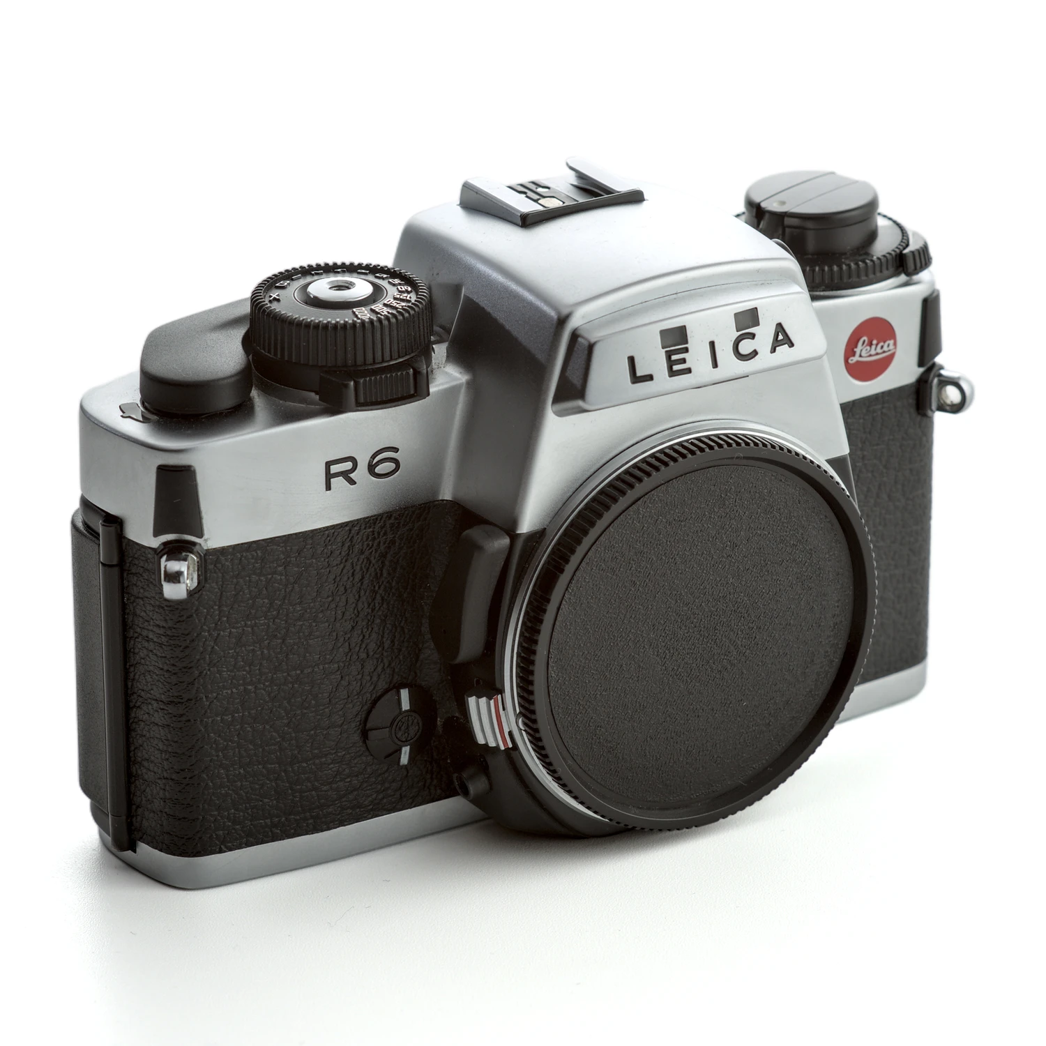 Boîtier Leica R6 argent chromé de face