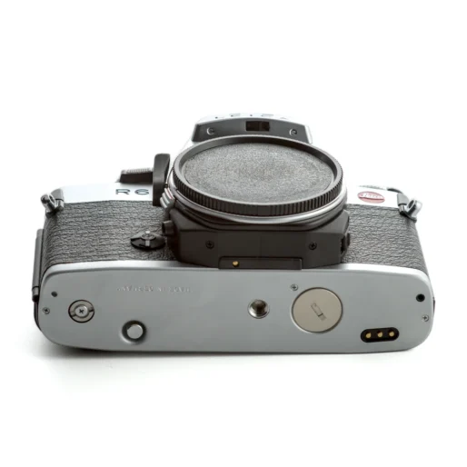 Semelle et dessous du boîtier Leica R6