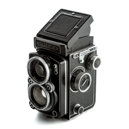 Appareil photo Rolleiflex Automat MX de face avec objectifs Carl Zeiss