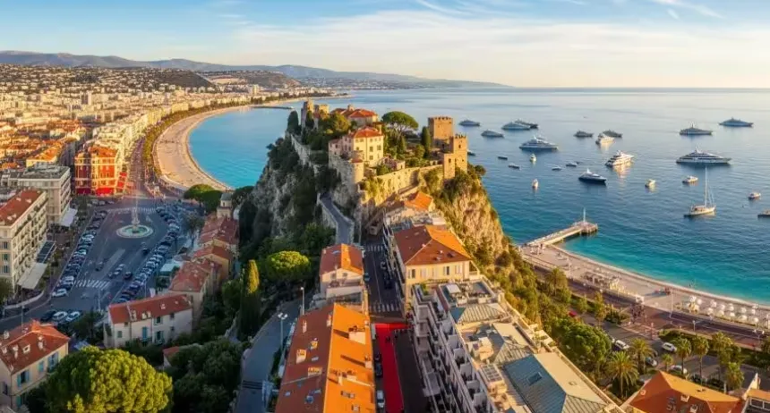 Brocantes et Vide-greniers dans les Alpes-Maritimes : Le Guide du Chineur (06)